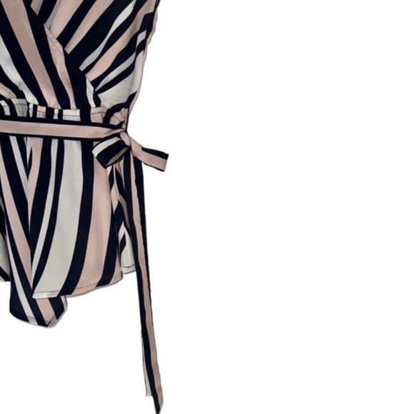 Express Navy Light Pink White Stripe V-Neck Short Sleeve Wrap Top Size Small - Picture 4 of 8